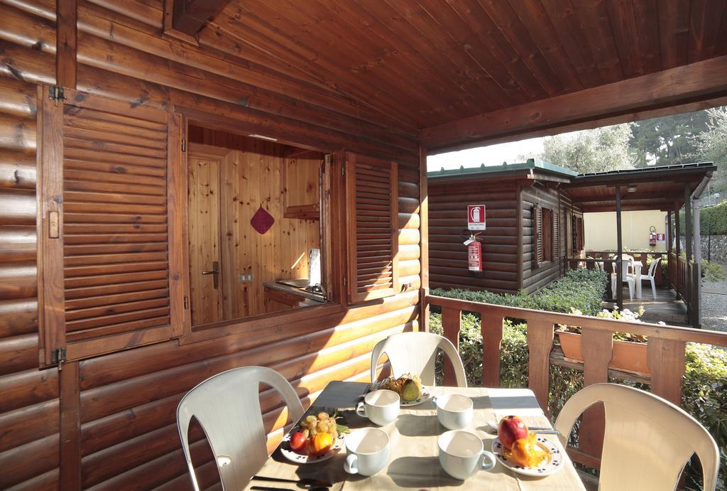 Il Frantoio Camping San Bartolomeo Al Mare Zimmer foto